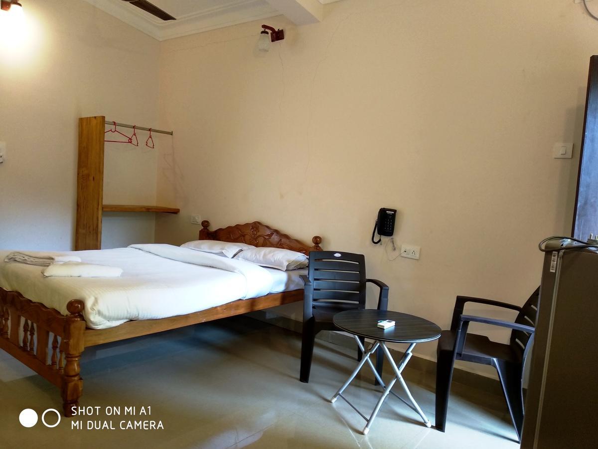 Candolim Beach Place Εξωτερικό φωτογραφία