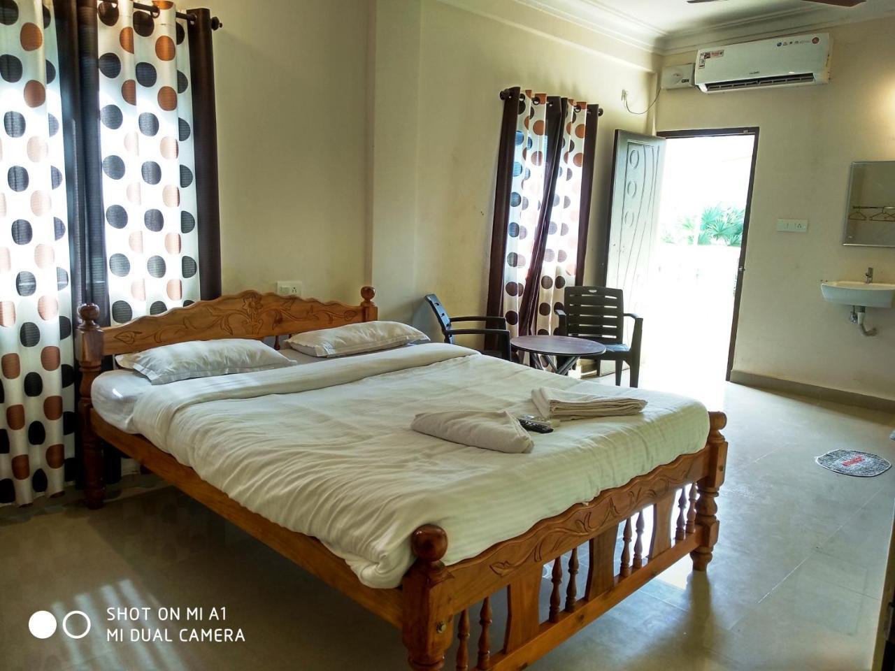 Candolim Beach Place Εξωτερικό φωτογραφία