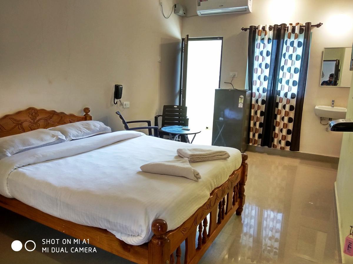 Candolim Beach Place Εξωτερικό φωτογραφία